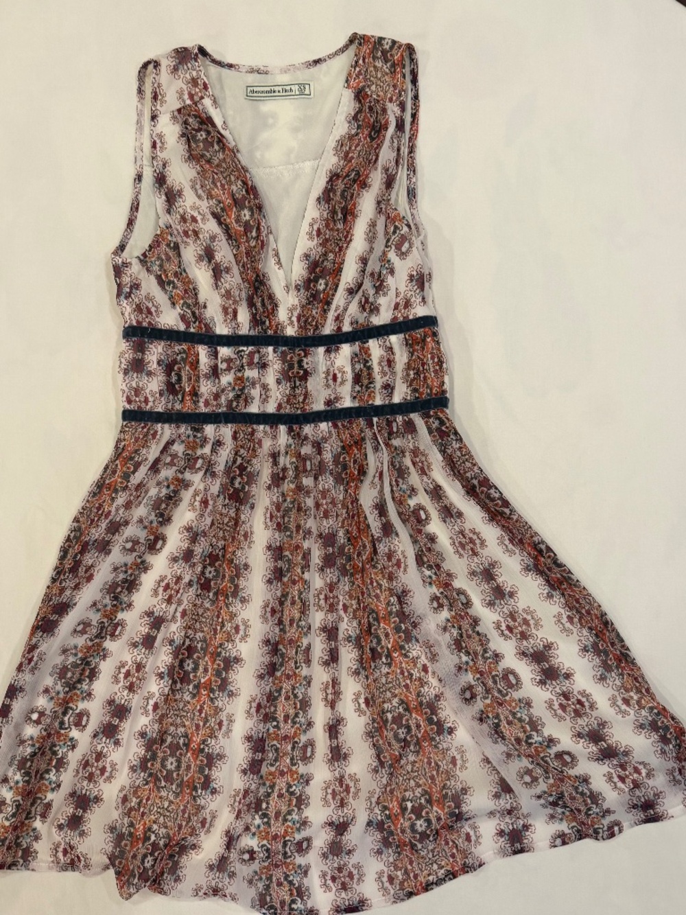 Abercrombie & Fitch floral lined V-neck dress Velvet band details size XS